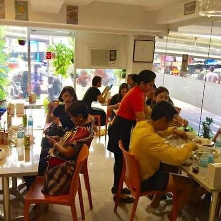 Stone House Hotel Pasay Luaran gambar