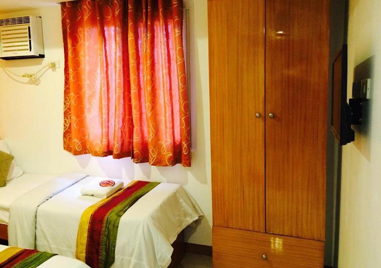 Stone House Hotel Pasay Luaran gambar