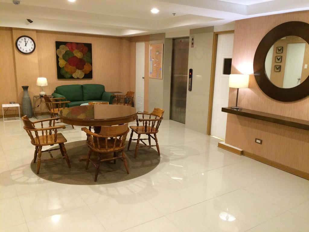 Stone House Hotel Pasay Luaran gambar