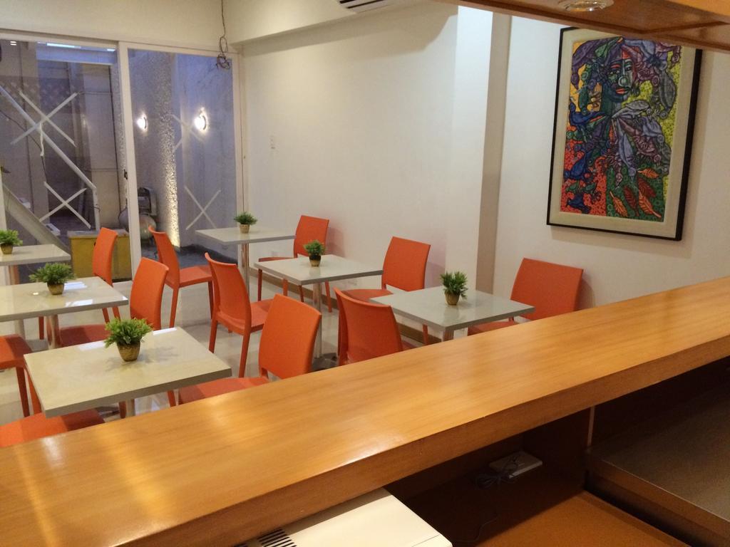 Stone House Hotel Pasay Luaran gambar
