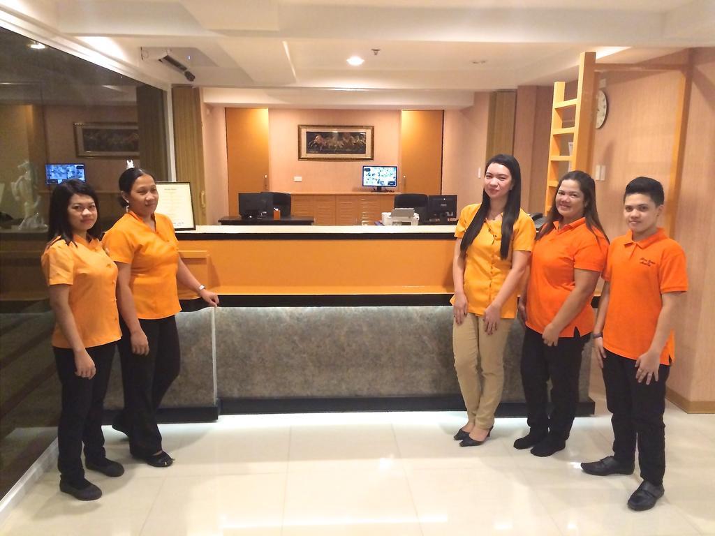 Stone House Hotel Pasay Luaran gambar