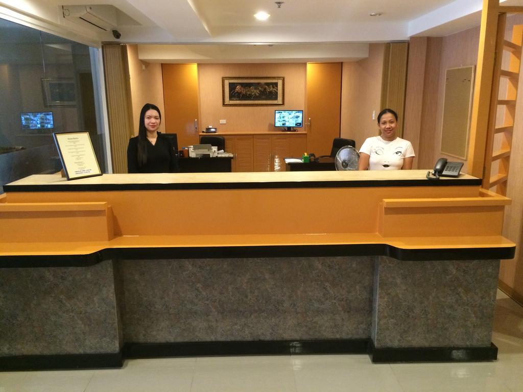 Stone House Hotel Pasay Luaran gambar