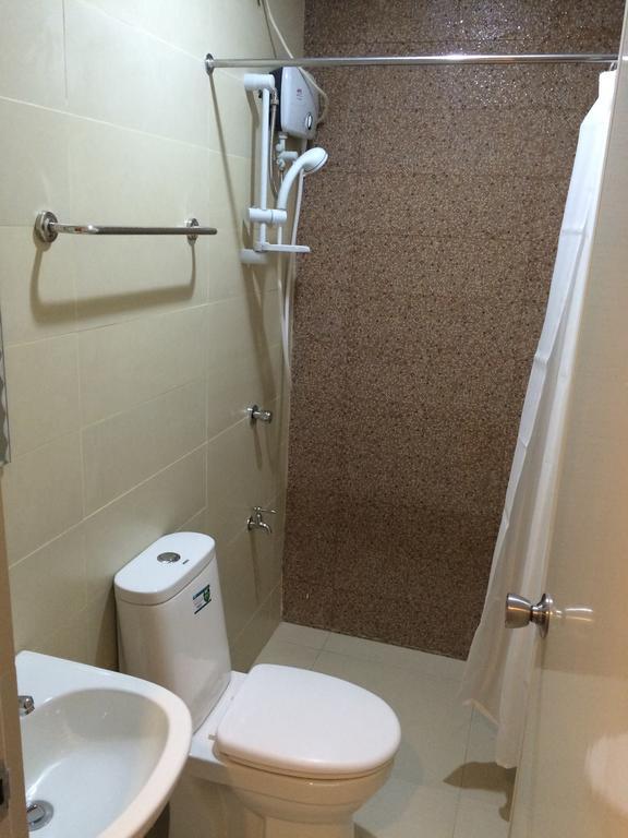 Stone House Hotel Pasay Luaran gambar