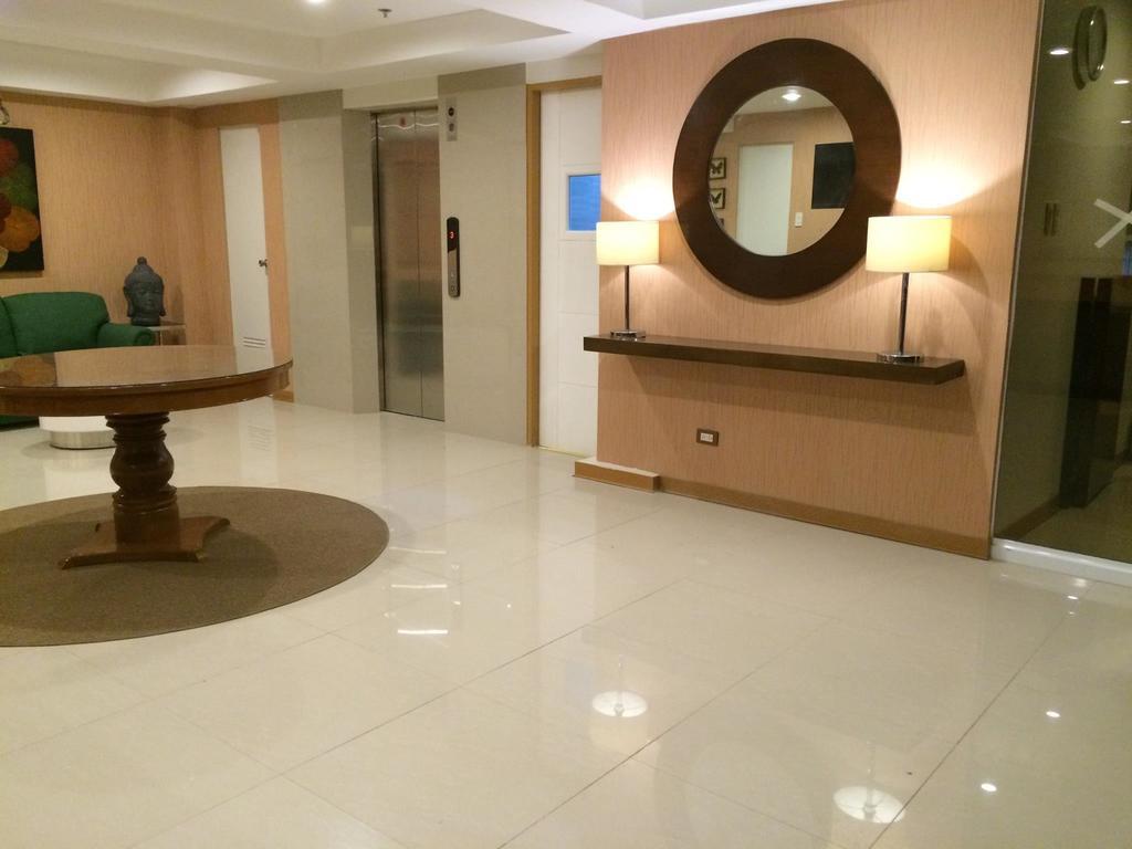 Stone House Hotel Pasay Luaran gambar